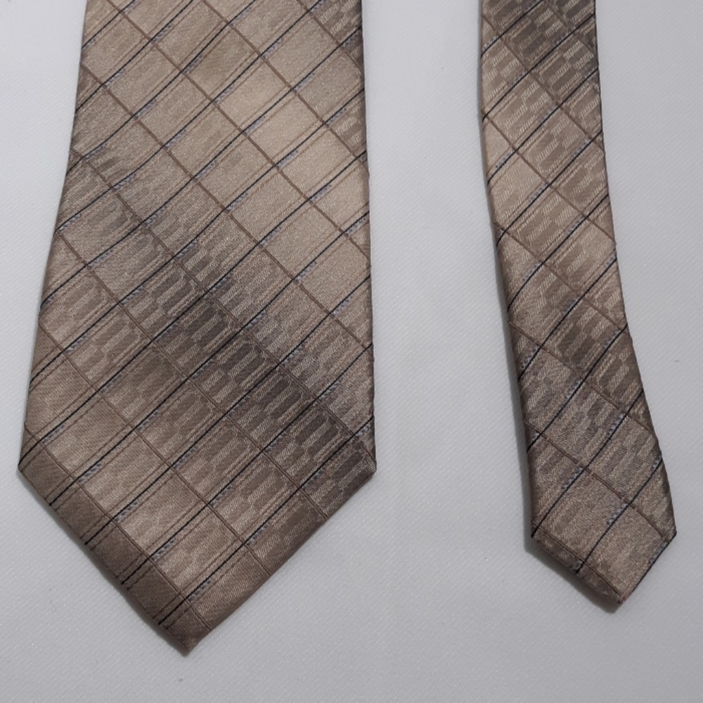 2/$20 Calvin Klein tie